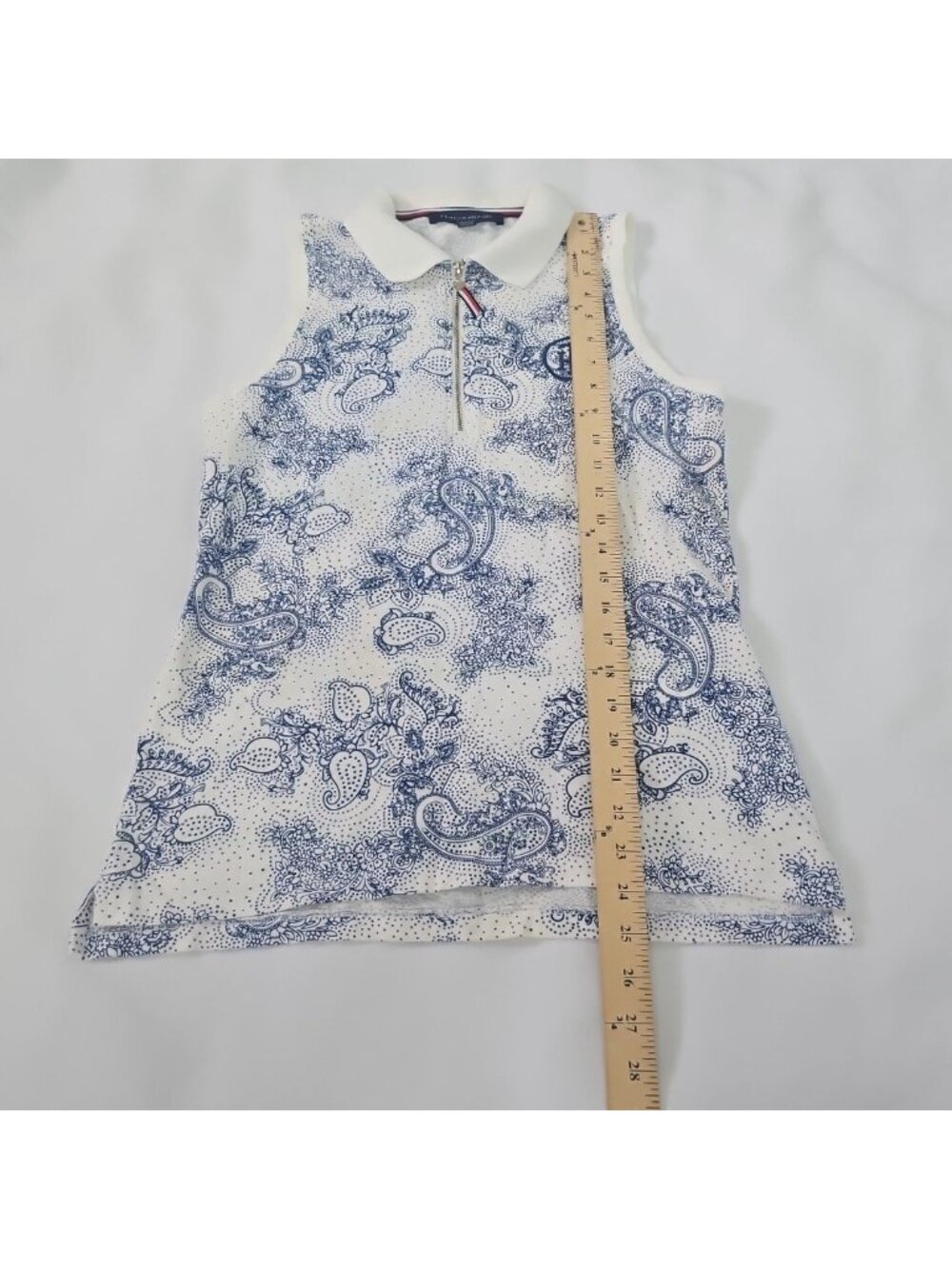 Tommy Hilfiger Sleeveless Golf Polo M Blue White Paisley Tennis Top Country Club - Picture 7 of 13